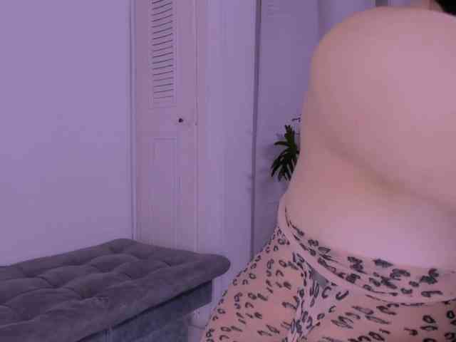 Miiafoxxx webcam