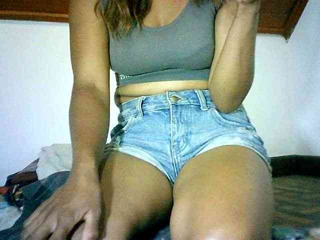 Menronjahh Live Webcam on BongaCams