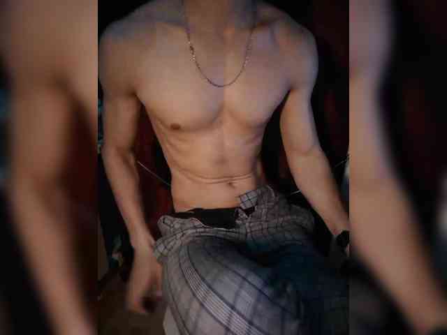 Alexboyb Live Webcam on BongaCams