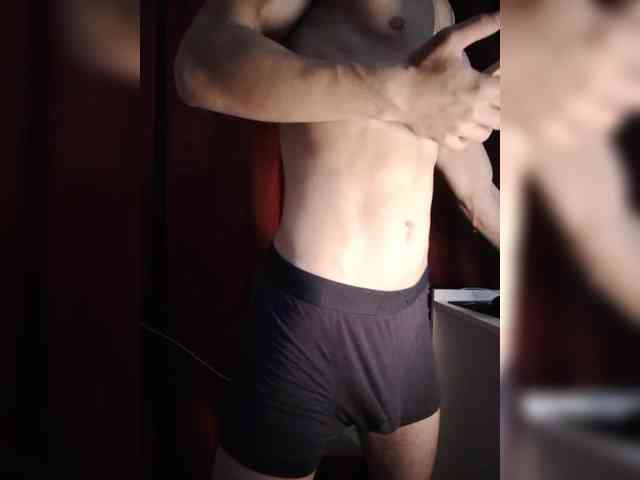 Alexboyb Live Webcam on BongaCams