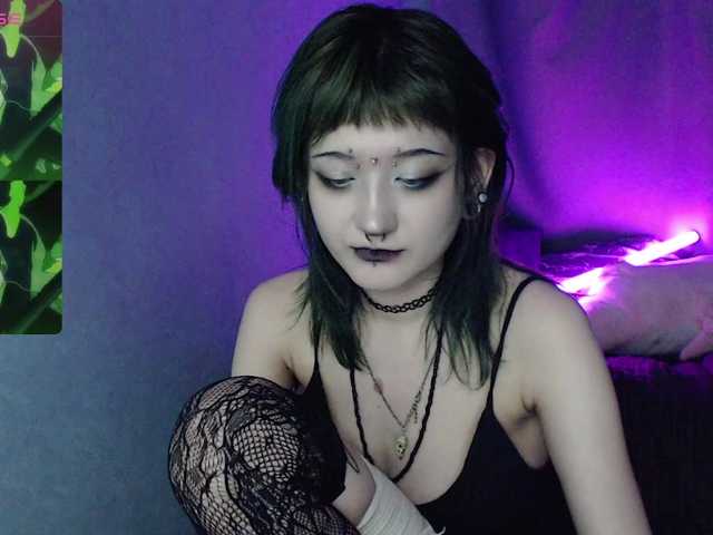 Milten-Trish's BongaCams show and profile