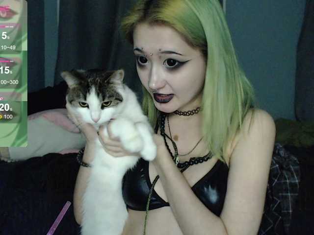 Milten-Trish's BongaCams show and profile