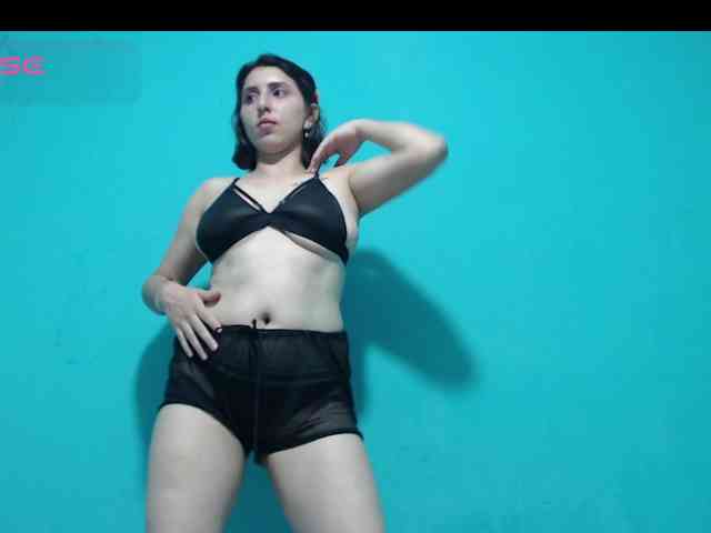 LunaandBellaa webcam
