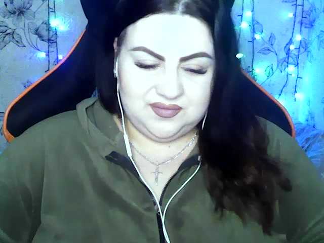 Ruby-Lorrie's BongaCams show and profile