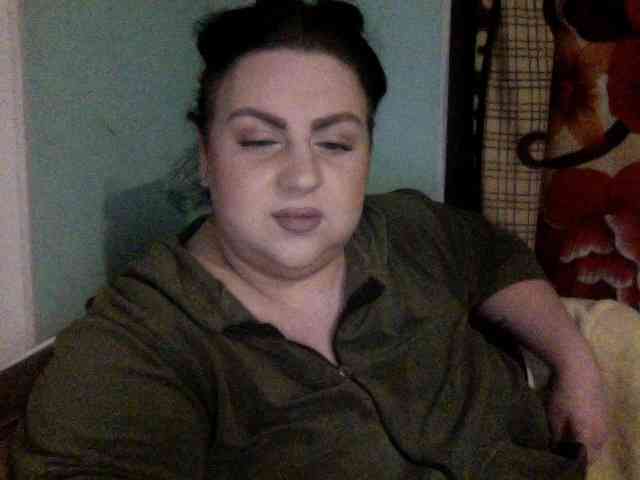 Ruby-Lorrie Ruby-Lorrie