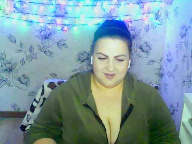 Ruby-Lorrie webcam