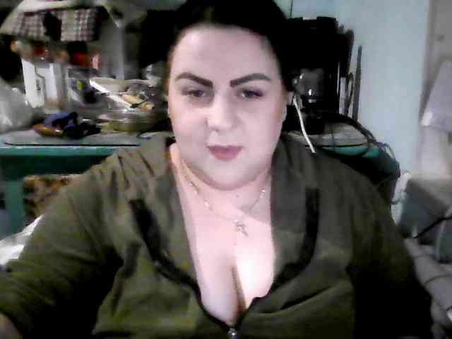 Ruby-Lorrie Ruby-Lorrie