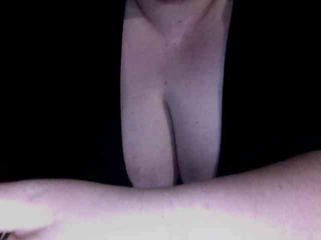 Ruby-Lorrie webcam