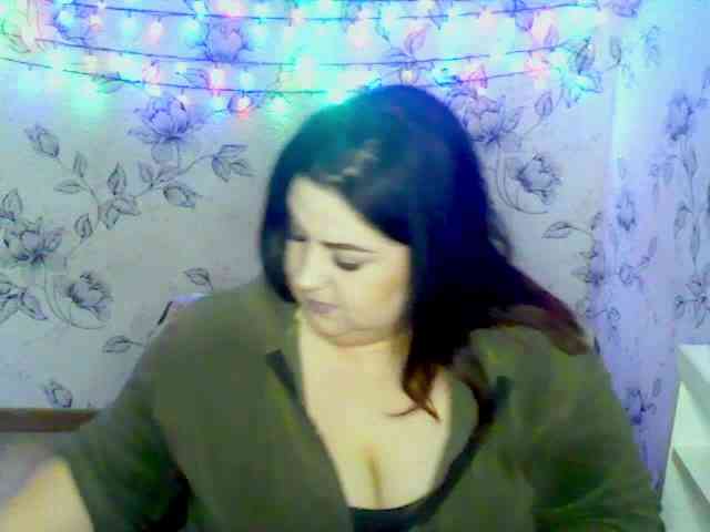 Ruby-Lorrie webcam