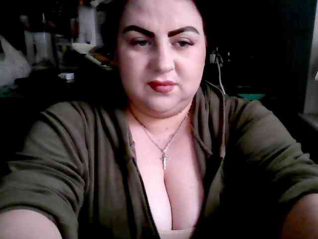 Ruby-Lorrie Ruby-Lorrie