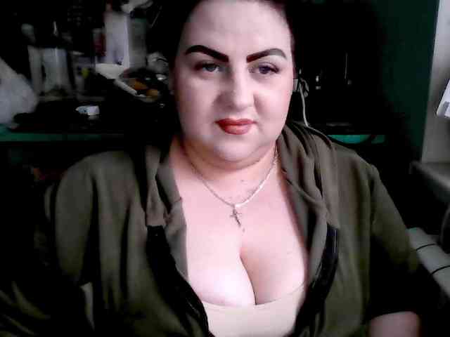 Ruby-Lorrie Ruby-Lorrie