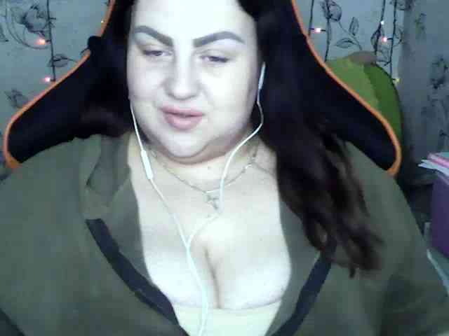 Ruby-Lorrie Ruby-Lorrie