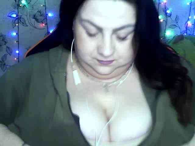 Ruby-Lorrie Ruby-Lorrie