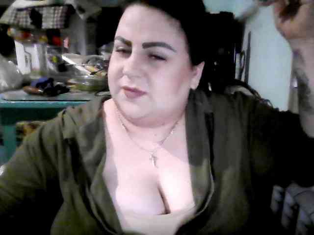 Ruby-Lorrie Ruby-Lorrie