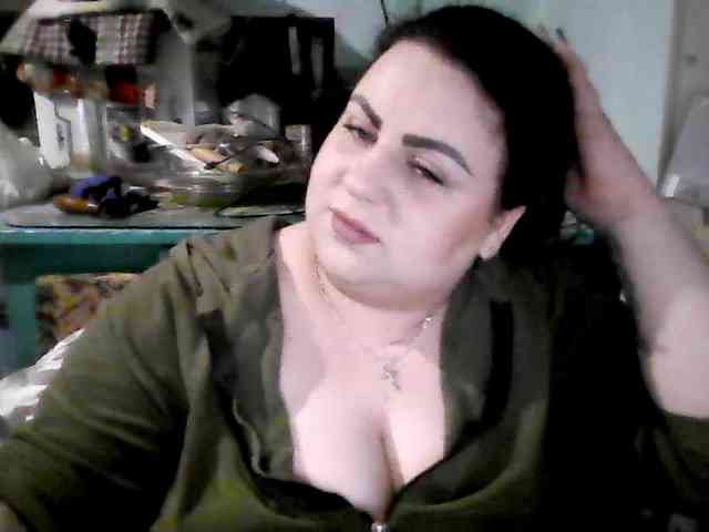 Ruby-Lorrie Ruby-Lorrie