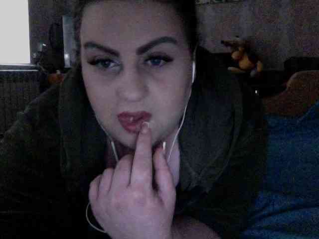 Ruby-Lorrie webcam