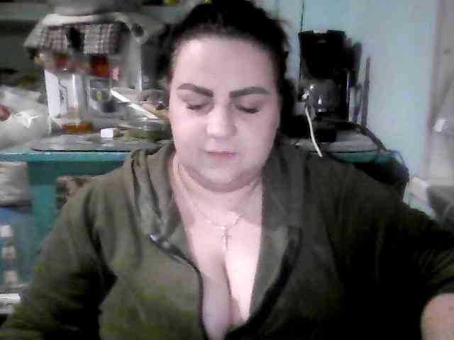 Ruby-Lorrie Ruby-Lorrie