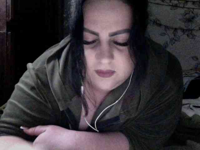 Ruby-Lorrie webcam