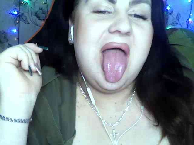 Ruby-Lorrie Ruby-Lorrie