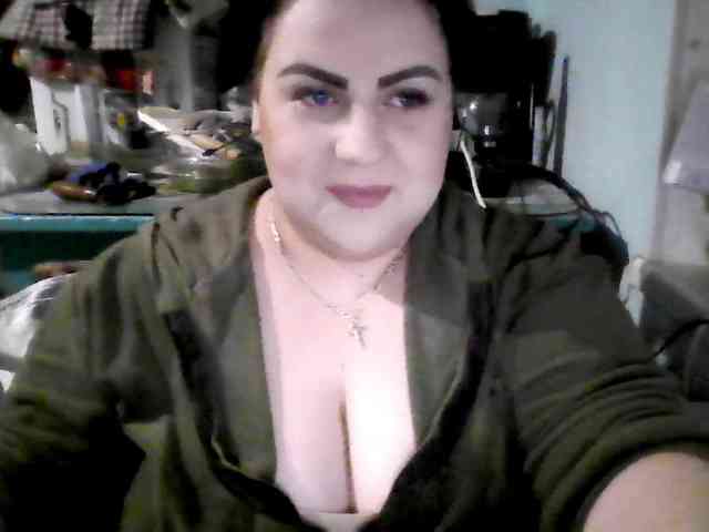 Ruby-Lorrie Ruby-Lorrie