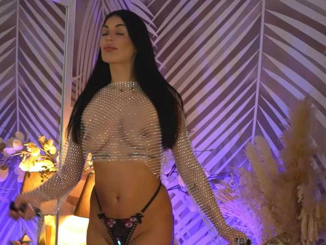 EvaRayne's BongaCams show and profile