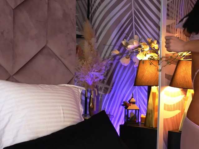 EvaRayne's BongaCams show and profile