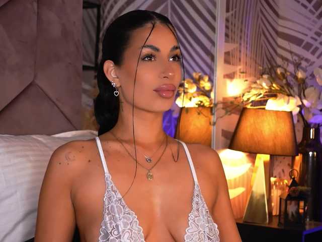 EvaRayne's BongaCams show and profile