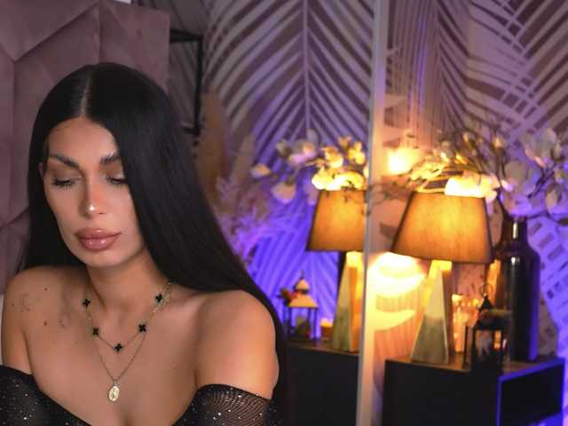 EvaRayne's BongaCams show and profile