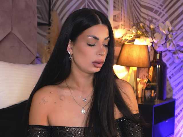 EvaRayne's BongaCams show and profile