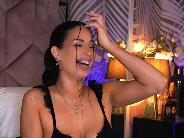 EvaRayne's BongaCams show and profile