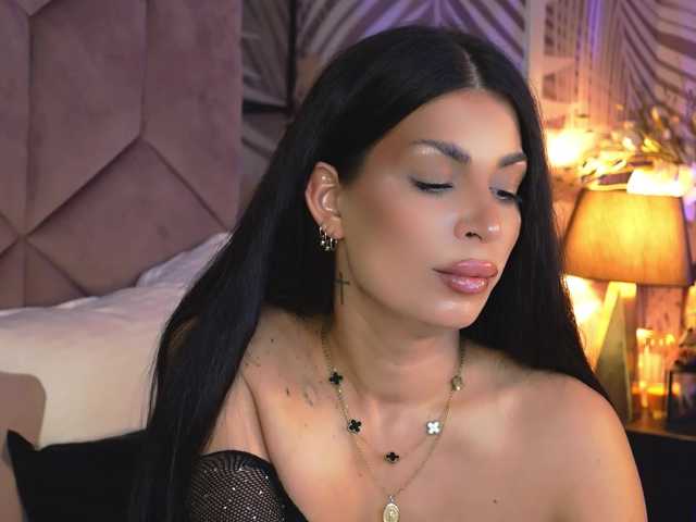 EvaRayne's BongaCams show and profile