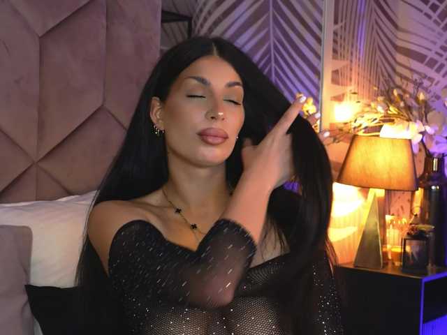 EvaRayne's BongaCams show and profile