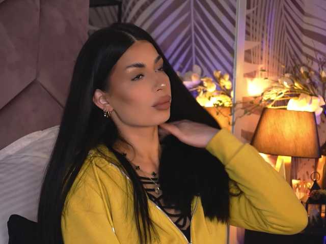 EvaRayne's BongaCams show and profile