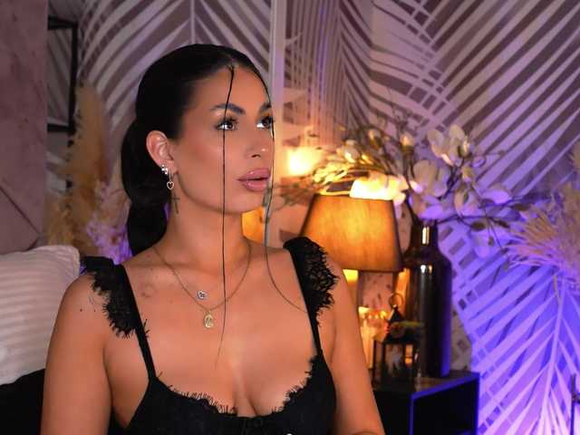 EvaRayne's BongaCams show and profile