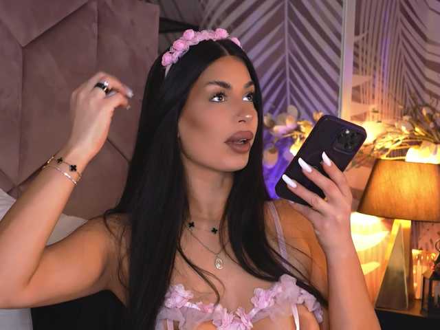 EvaRayne's BongaCams show and profile