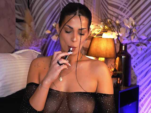 EvaRayne's BongaCams show and profile