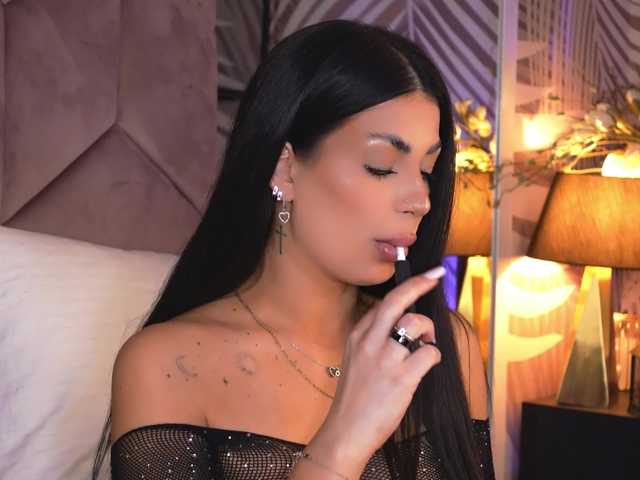 EvaRayne's BongaCams show and profile