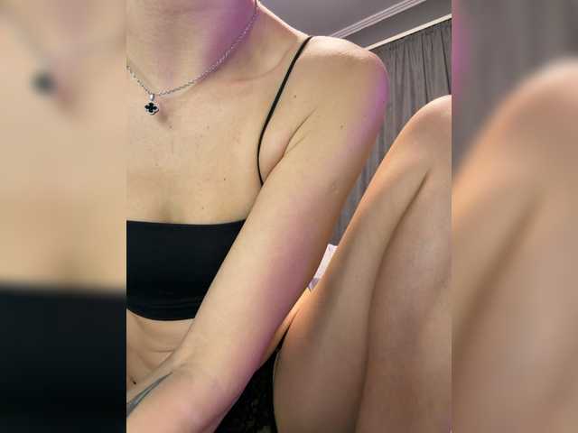 SeLeNaa's BongaCams show and profile