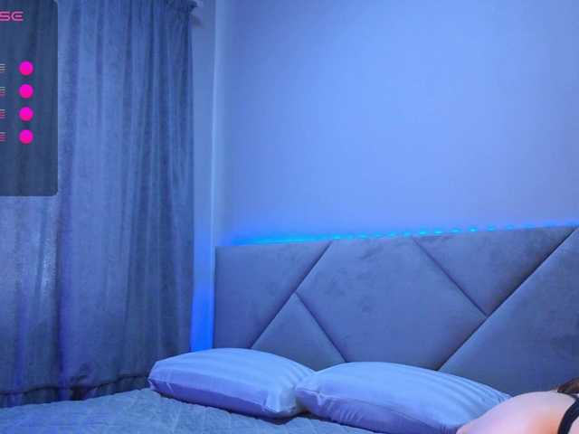 SeLeNaa's BongaCams show and profile