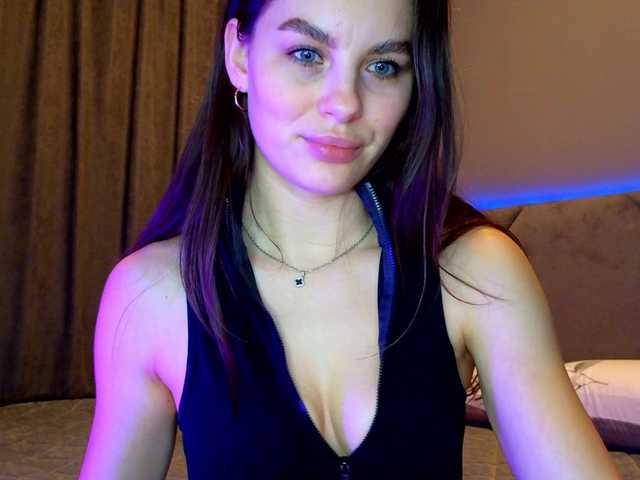 SeLeNaa's BongaCams show and profile