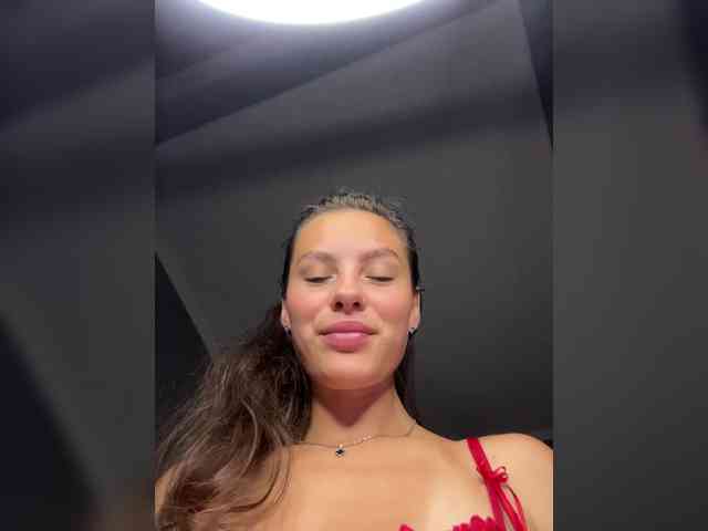 VALERIYAAA webcam