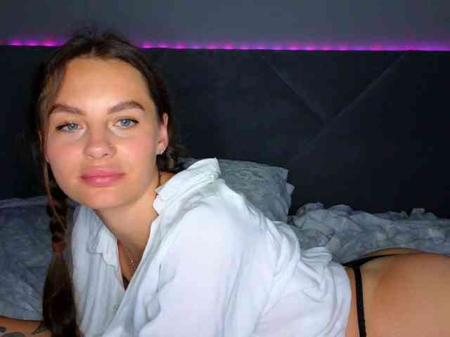VALERIYAAA webcam