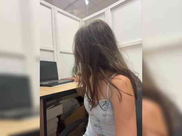VALERIYAAA webcam