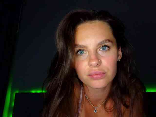 VALERIYAAA webcam