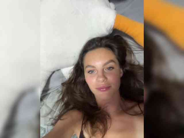 VALERIYAAA webcam