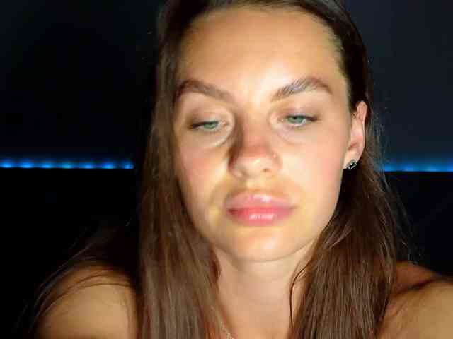 VALERIYAAA webcam