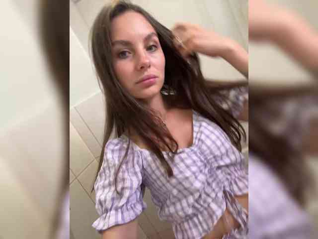 VALERIYAAA webcam