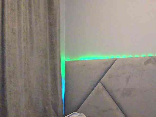 VALERIYAAA webcam