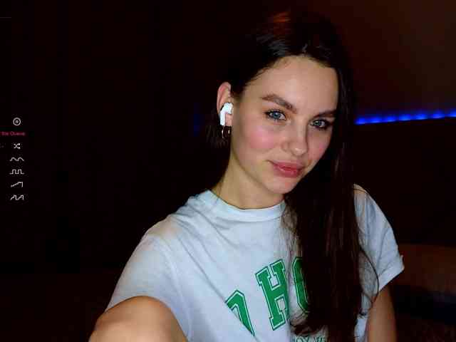 SeLeNaa Live Webcam on BongaCams