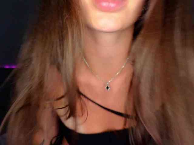 VALERIYAAA webcam